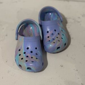 CROCS Kids Swirl Pattern Clogs